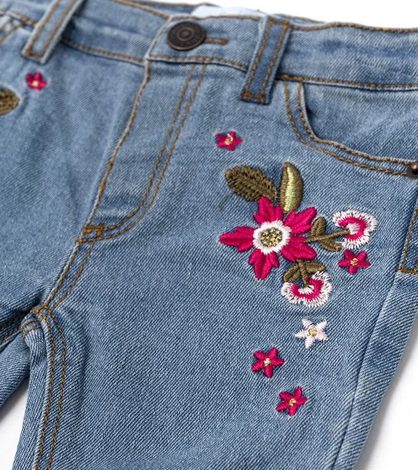 Jeans Bordado Niña opción 3