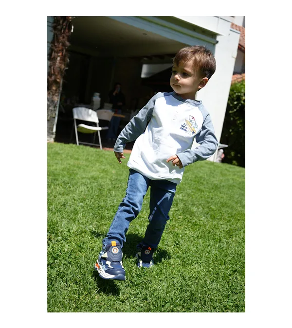 Polera Manga Larga Niño Tiburón foto 1